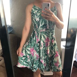 Old Navy Summer Dress 🌸